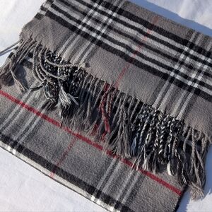 Gray Plaid Soft Scarf